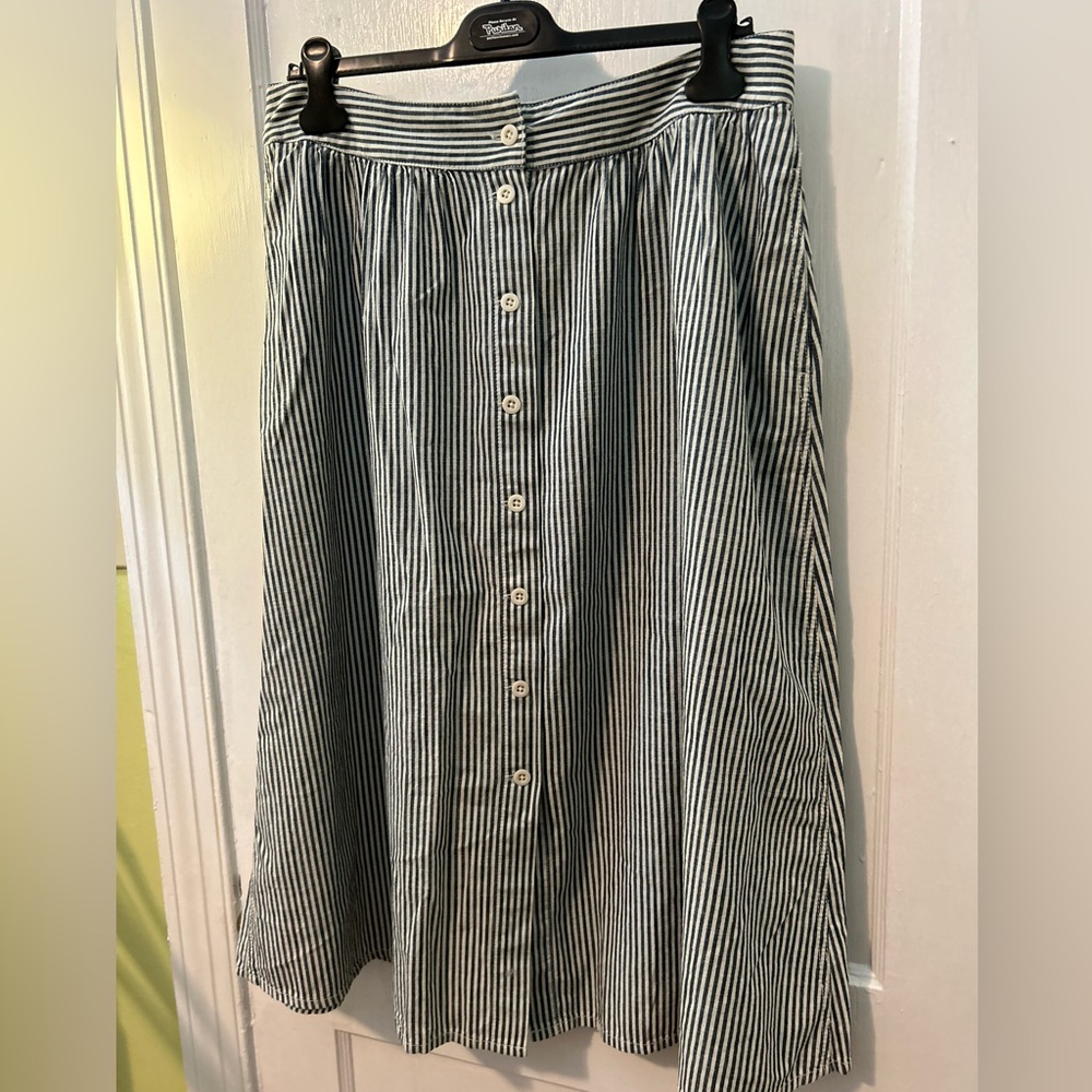 Madewell cottagecore skirt size 14 button-front blue and white striped linen